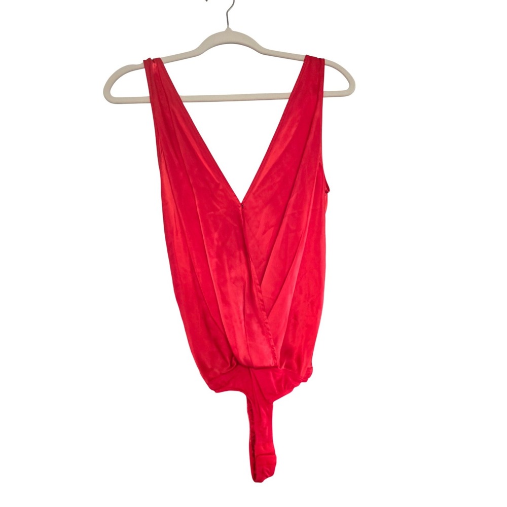 LAMARQUE Fala Red Satin V-Neck Sleeveless Bodysuit Grenadine XS